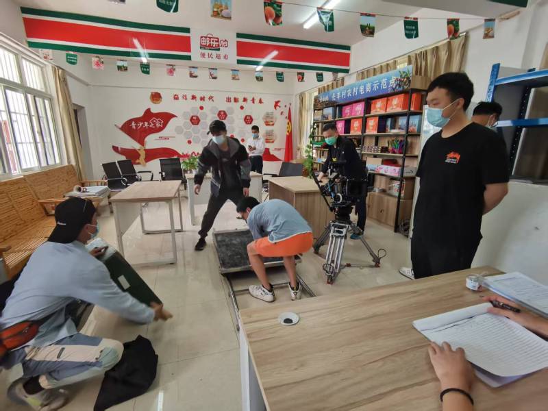 循化广告片拍摄公司：极简主义践行者，少即是多的视觉哲学